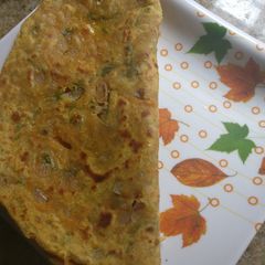 A picture of Carrot & spring onion roti.