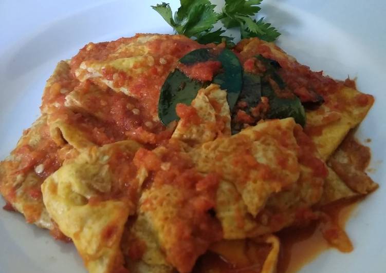 Telur Dadar Bumbu Bali