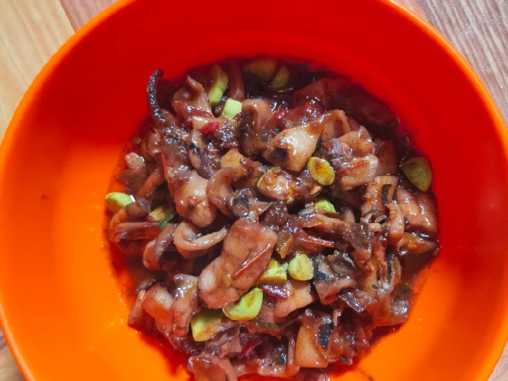 Cara Mudah Membikin Resep Sambal cumi feat. petai lokal Kalimantan yang Enak Banget Anti Ribet, Menggugah Selera