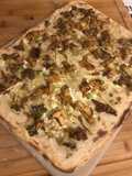 Flammkuchen mit Pfifferlingen