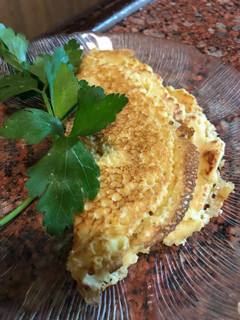 Una foto de CRÊPE de HARINA de GARBANZO sin gluten, muy sabroso