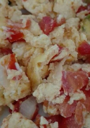 Una foto de ☀Desayuno: huevos a la Mexicana 🍳🇲🇽