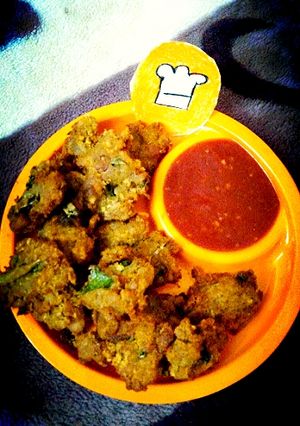 A picture of Bread Pakoray 😋😋😋.