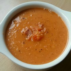 A picture of Vickys Red Lentil & Bacon Soup, GF DF EF SF NF.