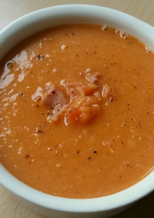 A picture of Vickys Red Lentil & Bacon Soup, GF DF EF SF NF.