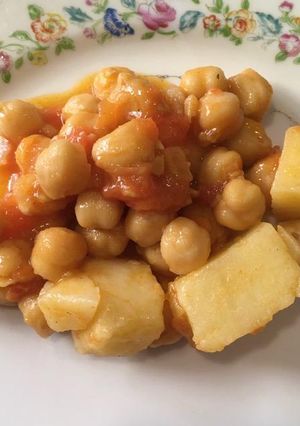 Una foto de Garbanzos con papas