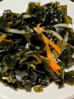 韓式小菜：涼拌海帶芽 的食譜成品照片