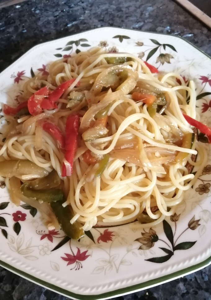 Una foto de Espagueti con verduras