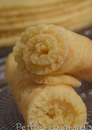 Une photo de Crêpes mille trous ou baghrir au blender super rapide et inratable