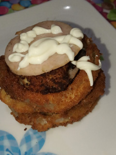 Una foto de Milhoja de cebolla con queso
