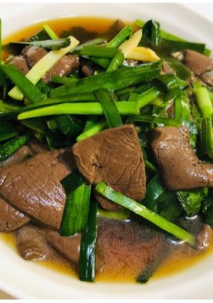 鴨血炒韭菜 的食譜成品照片