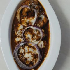 A picture of Mughlai Chicken.
