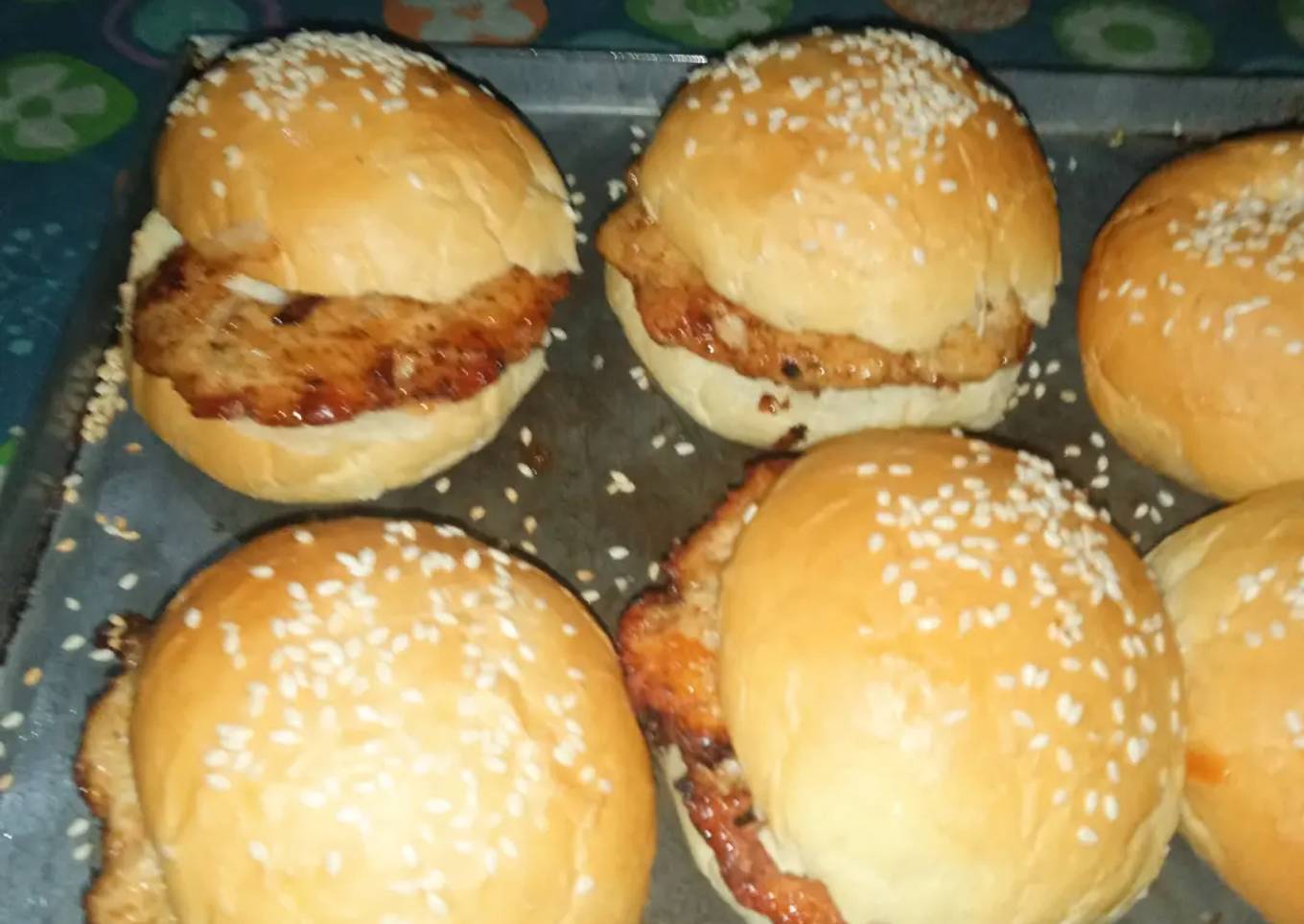 Burger buns homemade