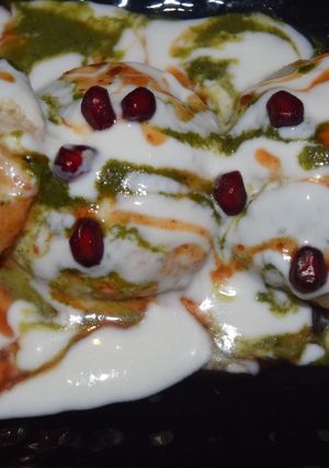 A picture of Suji Dahi Bhalle in Appe Pan.