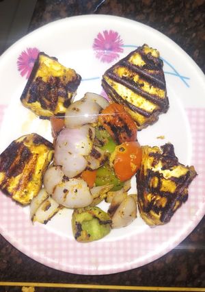 पनीर टिक्का (Paneer Tikka recipe in Hindi) रेसिपी मुख्य फोटो