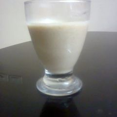 A picture of Chikoo shake.