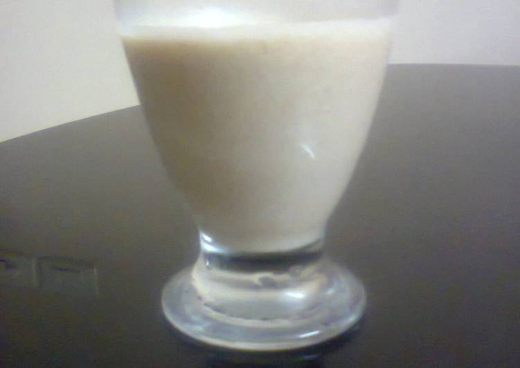 How to Prepare Chikoo shake