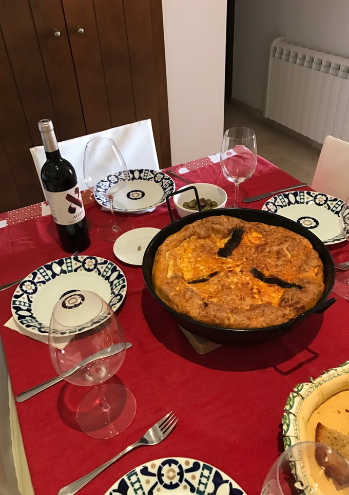 Una foto de Arroz con costra y morcilla