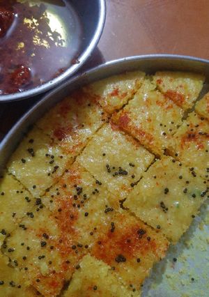 ઇન્સ્ટન્ટ ખાટા ઢોકળા (Instant Khata Dhokla Recipe In Gujarati) રેસીપી મુખ્ય ફોટો