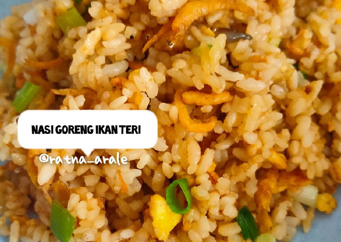 Nasi goreng ikan teri