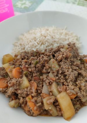 Una foto de Carne picada con verduras