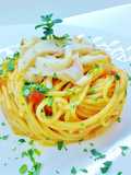 Spaghettini con pomodoro piccadilly e calamari