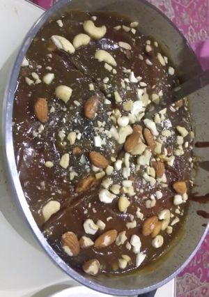 صورة لوصفة كيكة محشية بالتمر