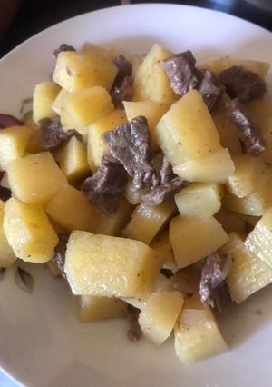 صورة لوصفة بطاطا مع لحمة شقف