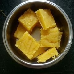 A picture of Mysorepak.