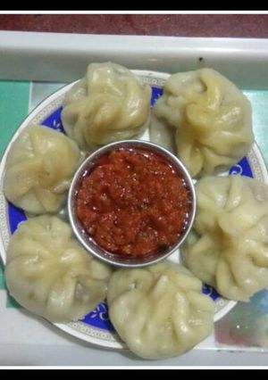 A picture of Momos.