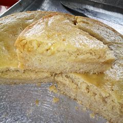 A picture of Eggless vanilla cake.