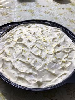 Una foto de Tarta de banana y dulce de leche facilísima