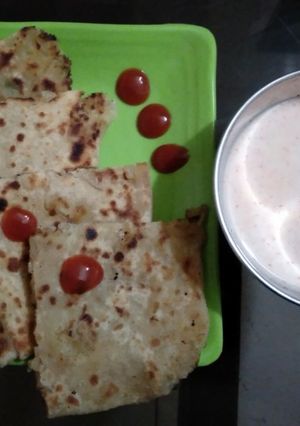 A picture of Aloo Paratha.