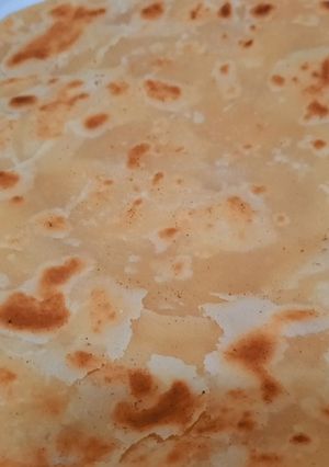 A picture of Khasta paratha.