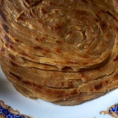 A picture of Crispy lacha parata.