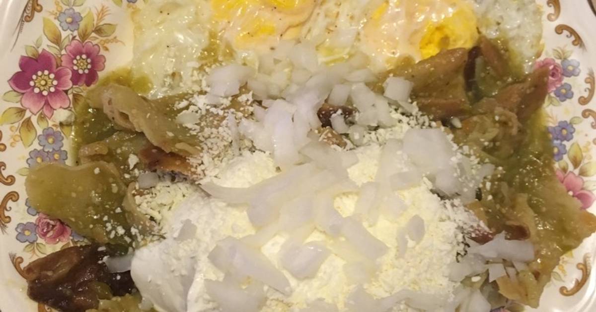 Chilaquiles verdes con huevo Receta de Alejandra De Hernandez- Cookpad