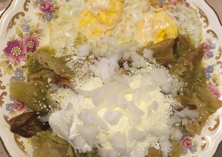 Chilaquiles Verdes Con Huevo Receta De Alejandra De Hernandez Cookpad