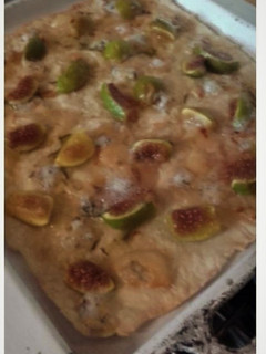 Foto di Schiacciata fichi e gorgonzola
