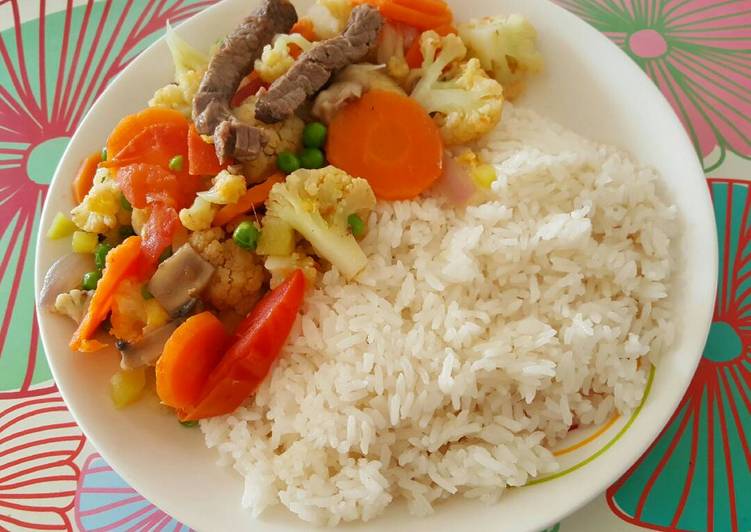 Saltado de coliflor con carne
