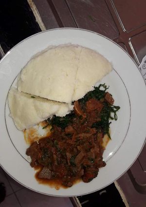 A picture of Ugali beef vegetables.