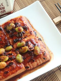 【紅麴醬燒蛋豆腐】 的食譜成品照片