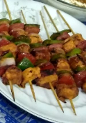 A picture of Chicken shashlik sticks.