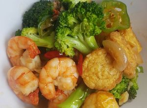 Foto resep Tumis brokoli udang tofu telur puyuh