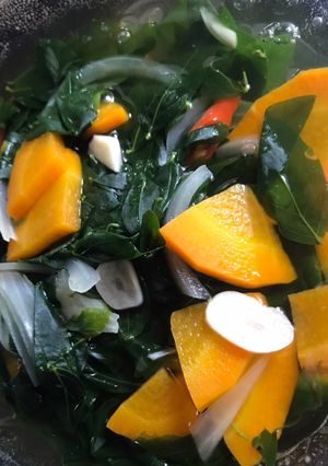 Foto resep Sayur bening Daun Katuk & Wortel