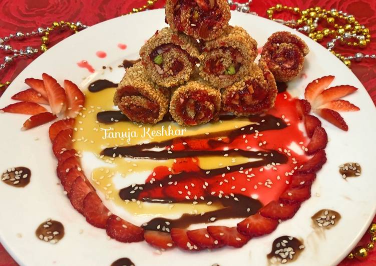 Easiest Way to Make Homemade Seasame strawberry roll