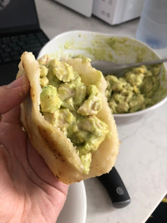 Una foto de Arepas venezolanas, de reina pepiada