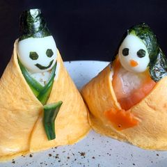 A picture of Sushi Dolls.
