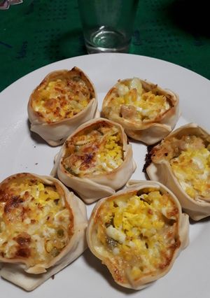 Una foto de Canastitas de pollo y choclo 😋