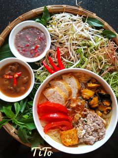 Hình của món Bún riêu ốc.