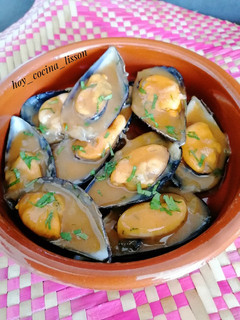 Una foto de Mejillones a la marinera